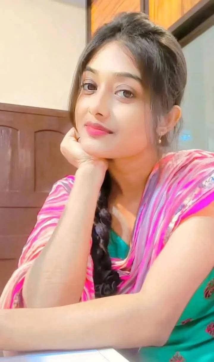 Call Girls in East Of Kailash
